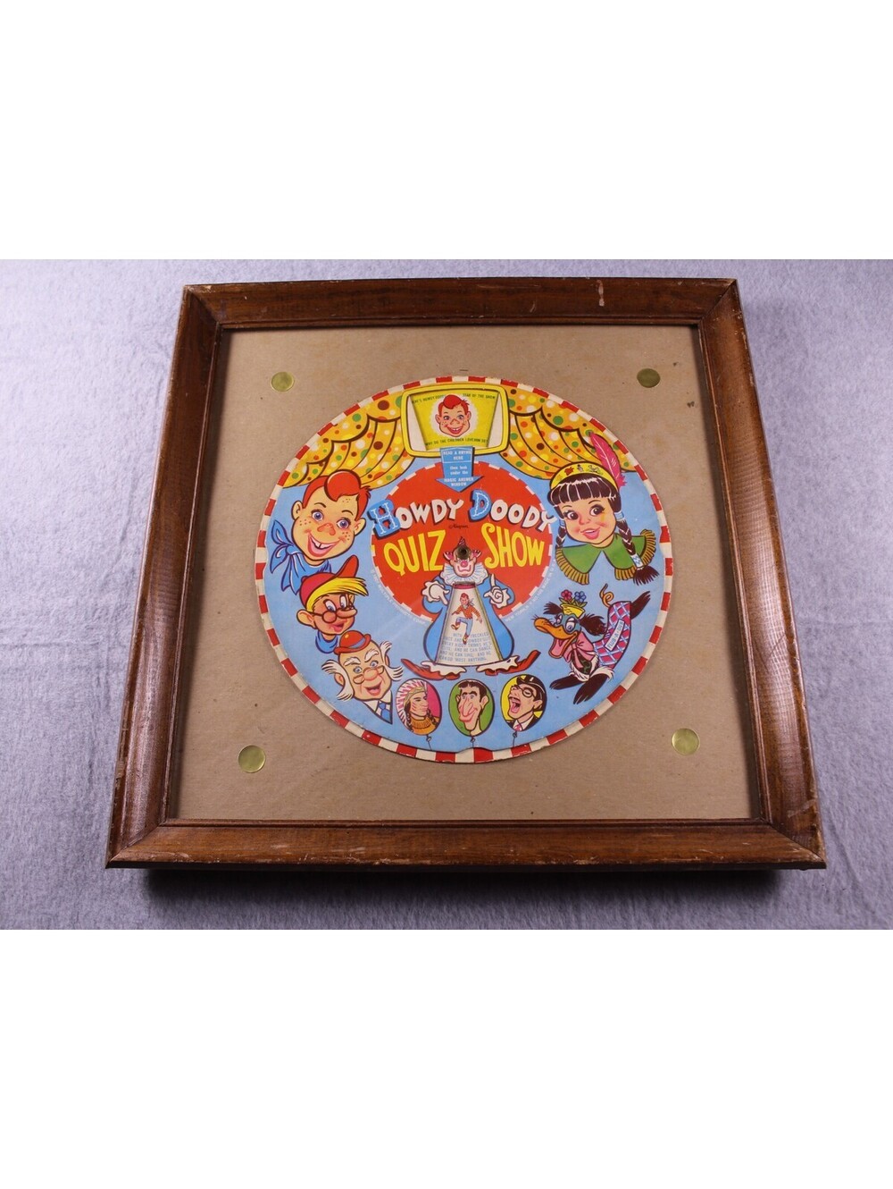 Vintage 1950s Howdy Doody Quiz Show Collectible clock-style game spinner